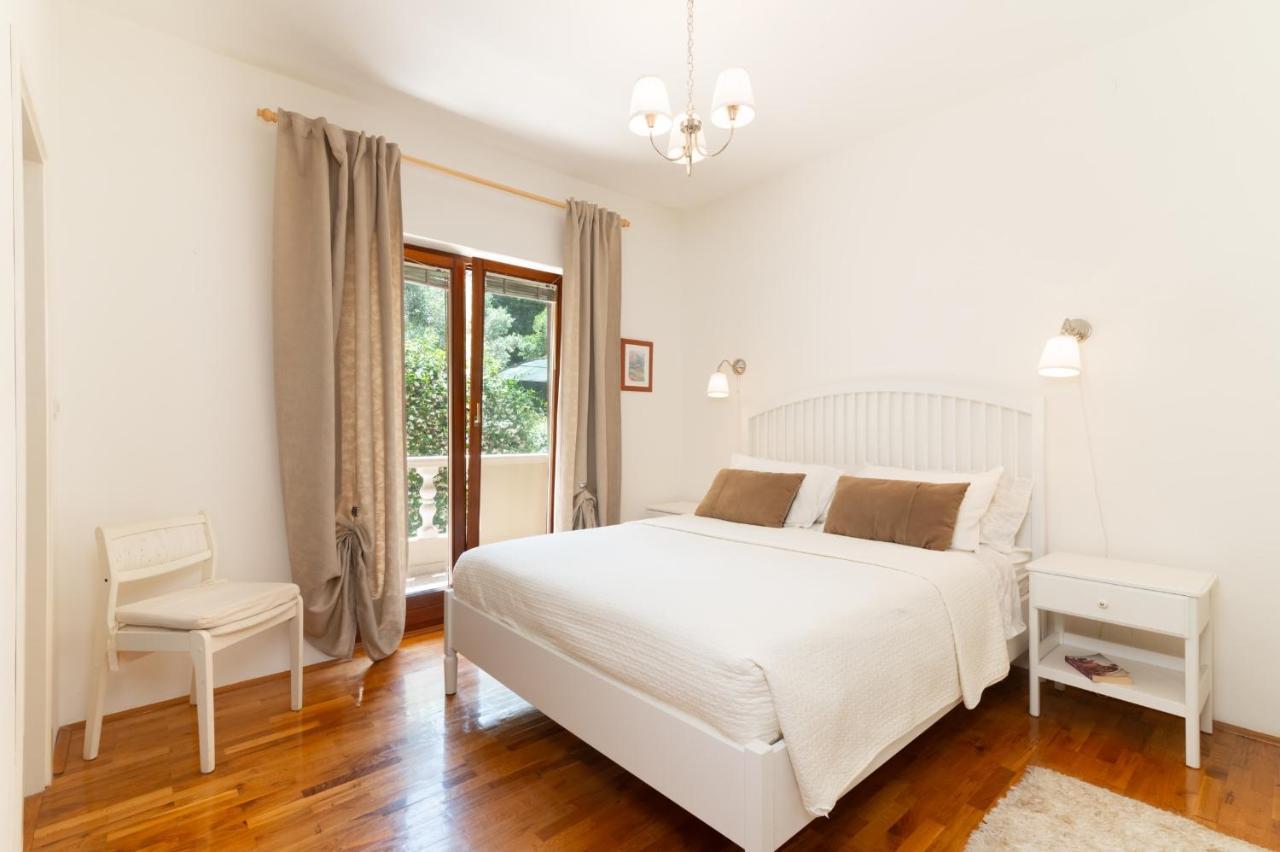Apartments Rozelyn ウグリャン エクステリア 写真