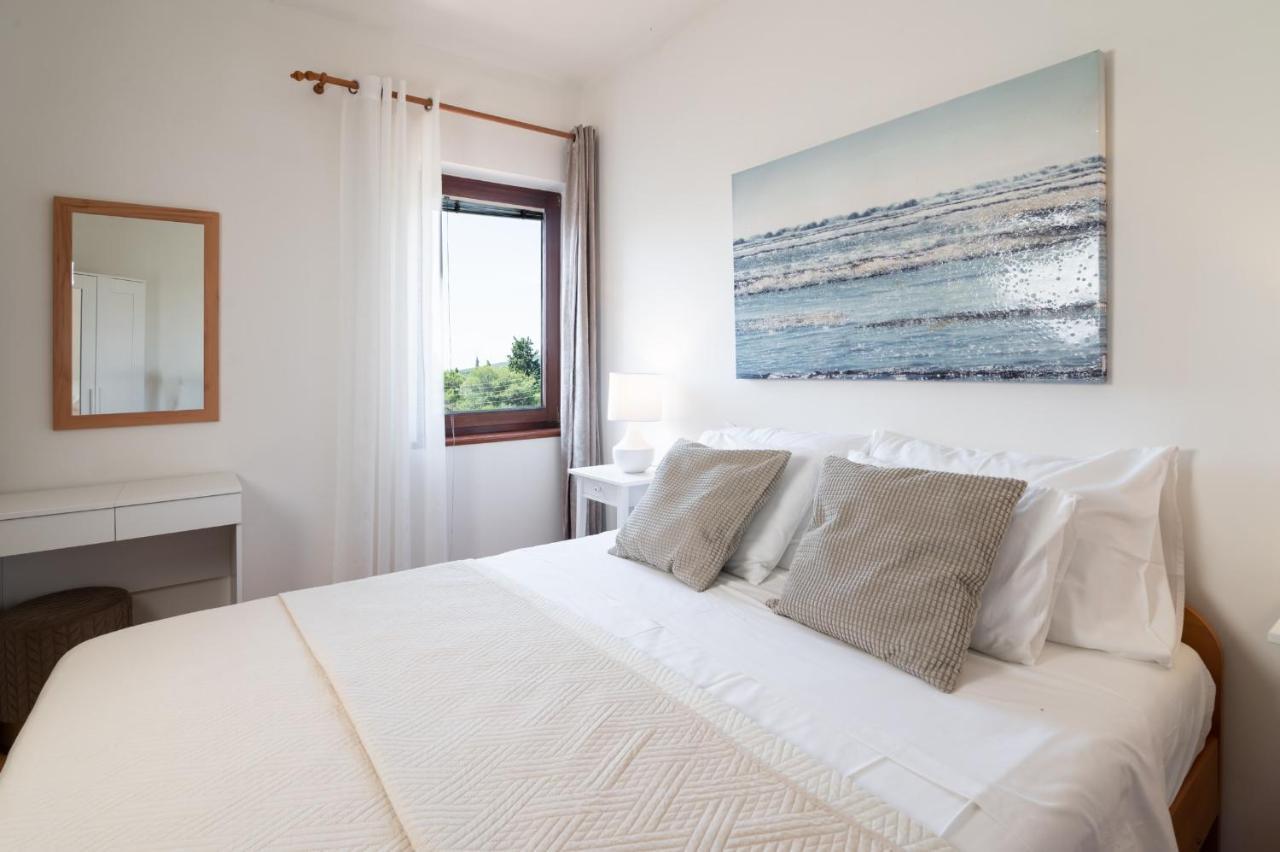 Apartments Rozelyn ウグリャン エクステリア 写真