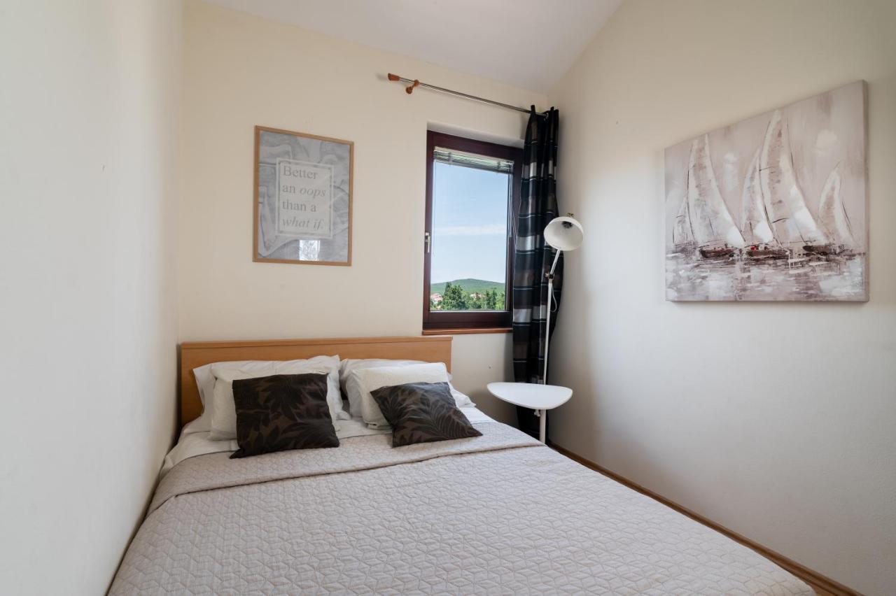 Apartments Rozelyn ウグリャン エクステリア 写真